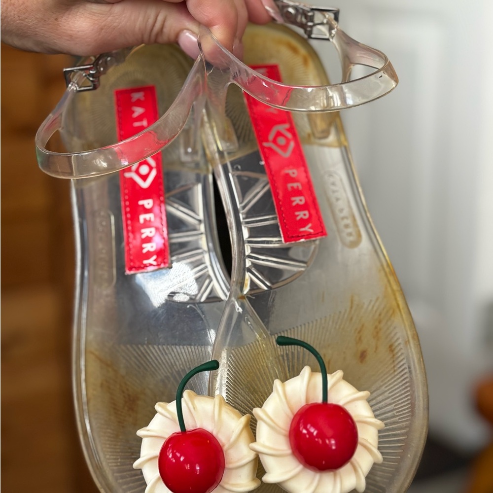 Katy Perry 🍒 Clear Geli Sandals with Cherry Accents - Picture 2 of 5
